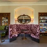 Applegarth & Restaurant (adults Only) Hotel