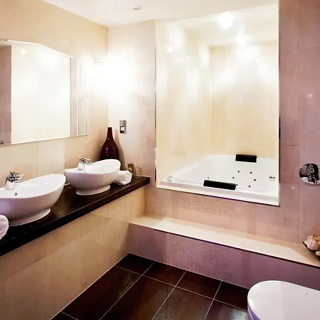 Applegarth & Restaurant (adults Only)