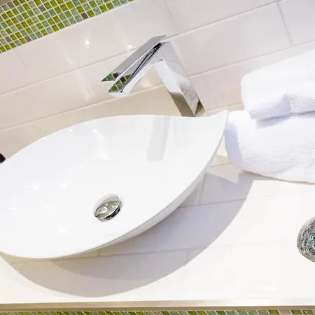 Hotel Applegarth & Restaurant (adults Only)