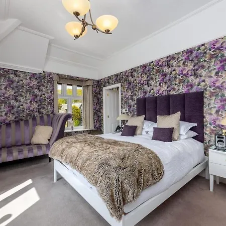 Applegarth & Restaurant (adults Only) Hotel